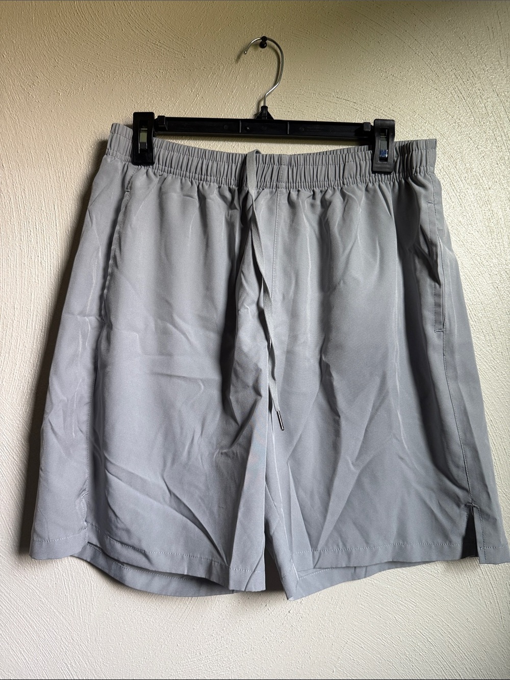Men's Light Gray Athletic Drawstring Shorts